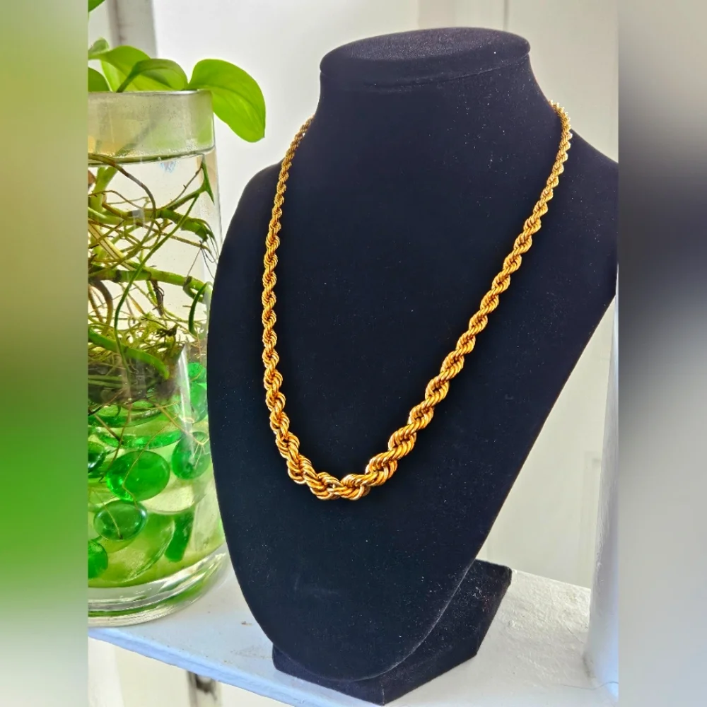 Napier Gold Rope Chain - Picture 9 of 9